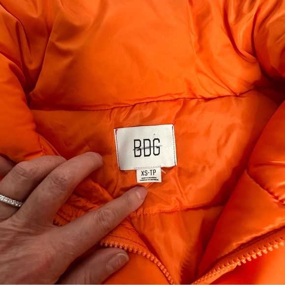 FINAL NWT Urban Outfitters BDG Isla Lightweight  Funnel Neck Puffer Jacket - Picture 13 of 15